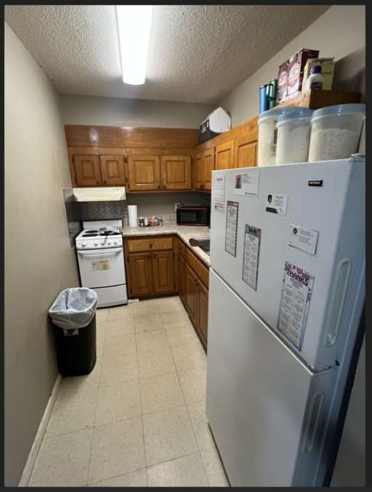 Gandy Allmon Manor photo 2